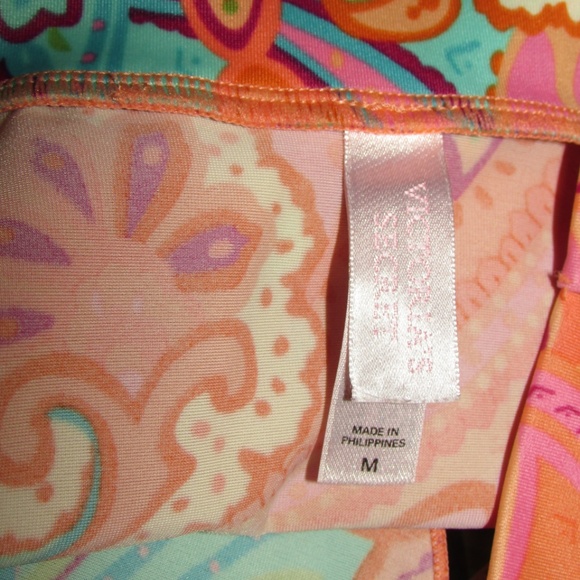 Victoria's Secret M swimskirt coverup - Picture 8 of 8